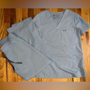 XS and XS petite - small water spot seen on pant leg.